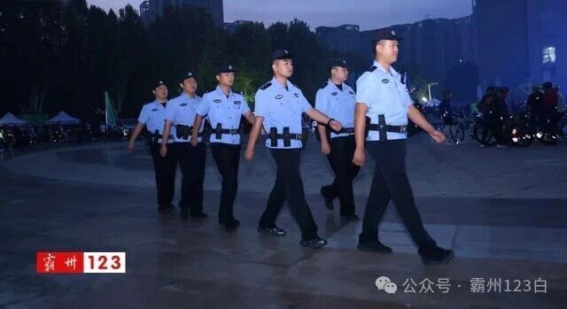 更彰显了霸 更彰显了霸